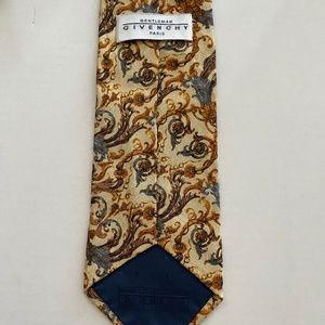 Mens Givenchy Cream Silk Tie Baroque Design